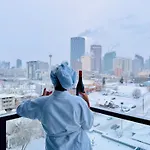 Bow River Cabin - Downtown - River Front - Free Street Parking
